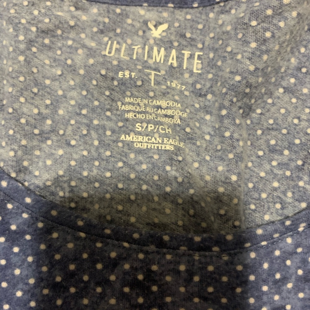 NWOT American Eagle tee